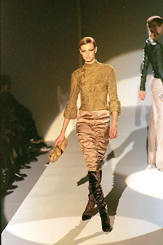 Look 10